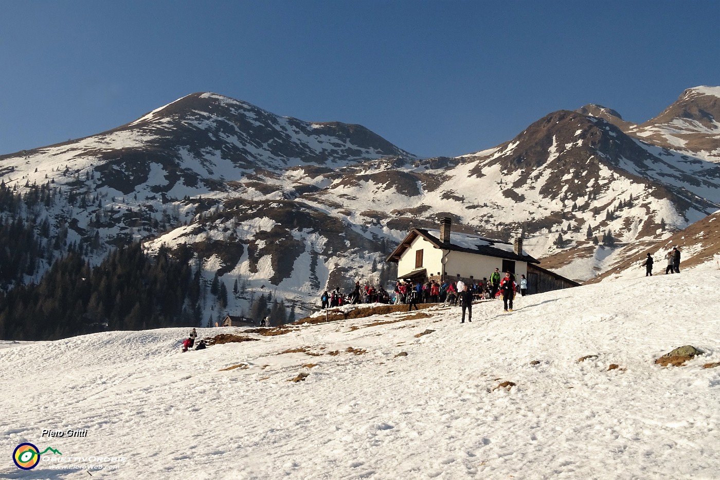 86 Un saluto al Monte Avaro salito in mattinata.JPG -                                